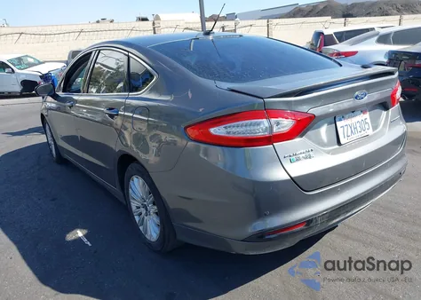 2014 Ford Fusion Energi Titanium из США, поврежденный, VIN 3FA6P0SU3ER378722